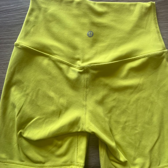 Lululemon Align High Rise Short 6” size 4 - Picture 3 of 4